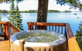 Yellowstone Lodge hot tub overlooking Lake Kabetogama.